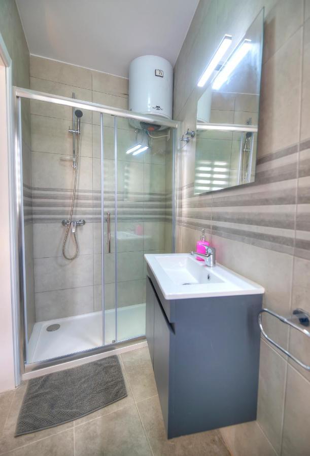 Bright & Cozy 3Bedrooms With Stunning Views Dlap1-1 Слима Экстерьер фото